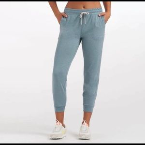 VUORI Heather Performance Jogger